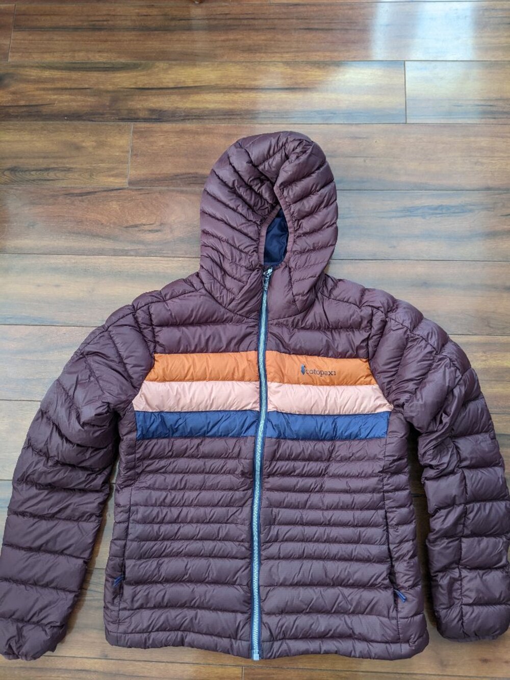Cotopaxi Fuego Hooded Down Jacket - WS